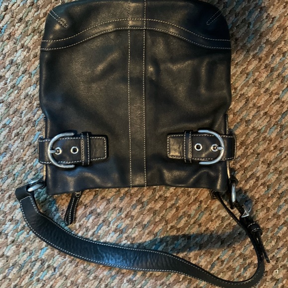 Black coach purse - Picture 2 of 3